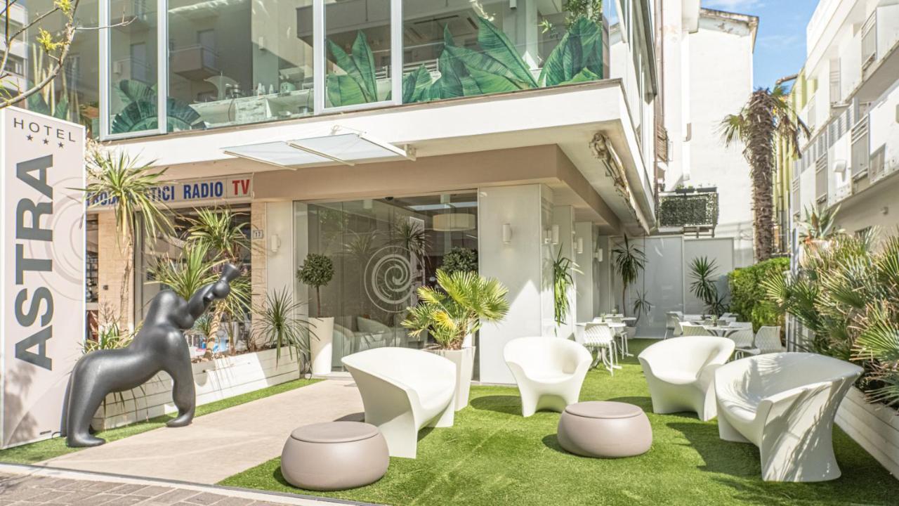 Design Hotel Astra B&B Мизано-Адриатико Экстерьер фото