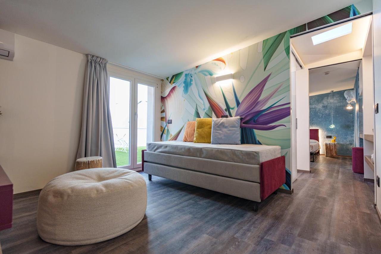 Design Hotel Astra B&B Мизано-Адриатико Экстерьер фото