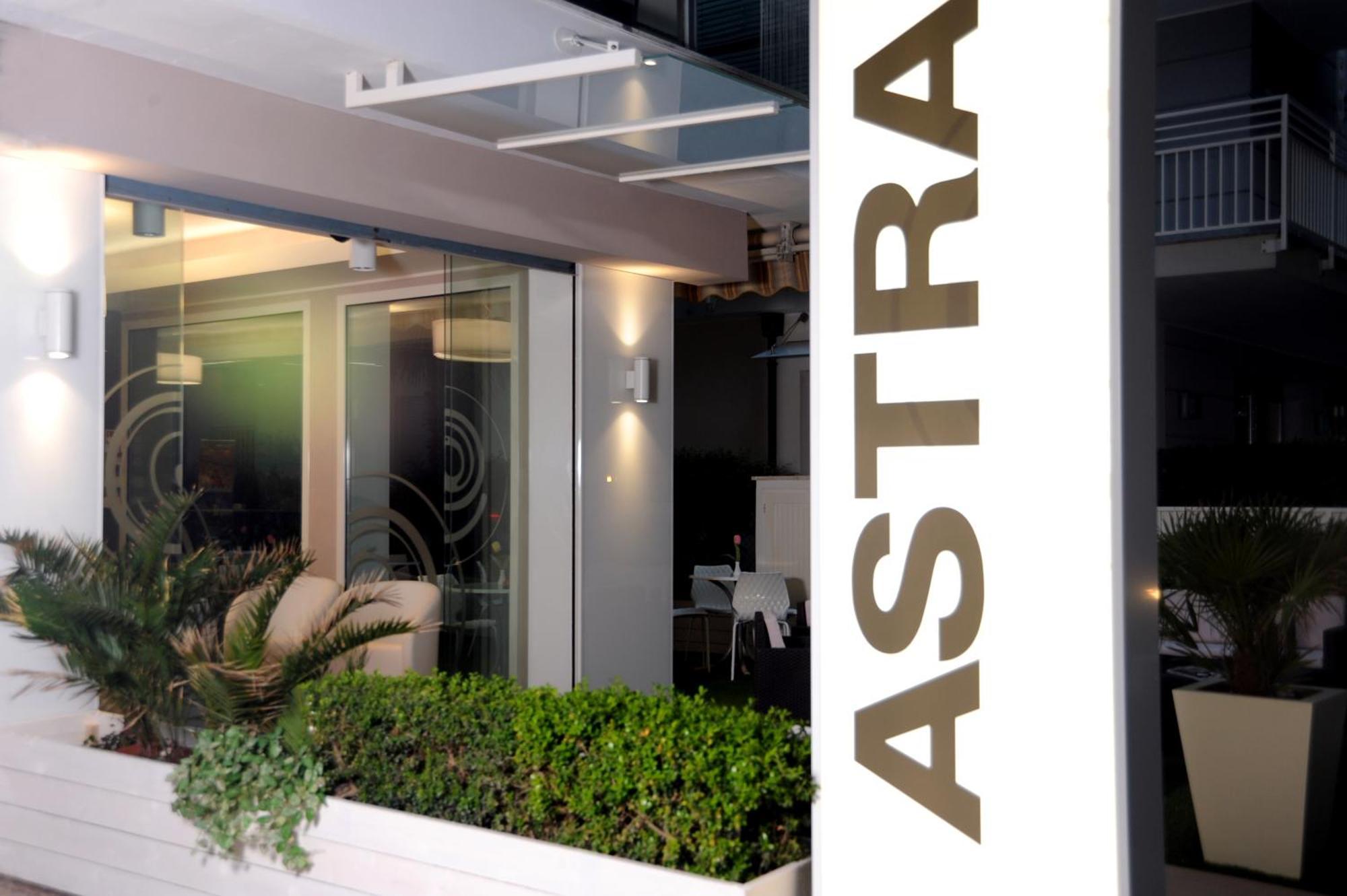 Design Hotel Astra B&B Мизано-Адриатико Экстерьер фото